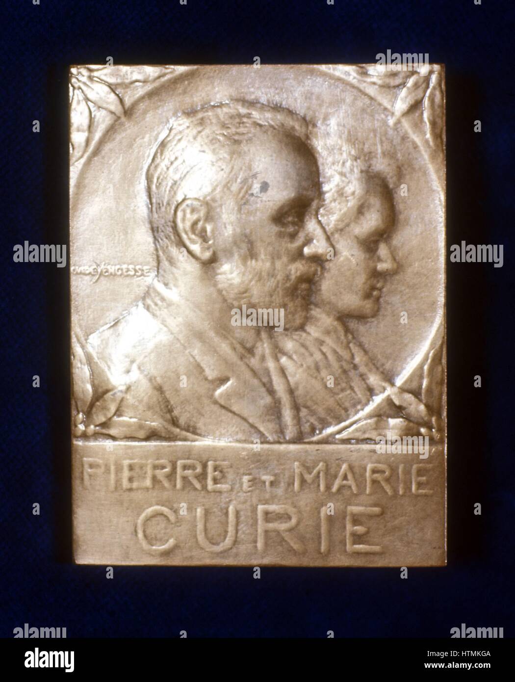 Marie (1867-1934) und Pierre (1859-1906) Curie. Aus einem Gedenk-Plakette. 1903 teilte die Curie den Nobelpreis für Physik mit Henri Becquerel für Arbeit über Radioaktivität Stockfoto