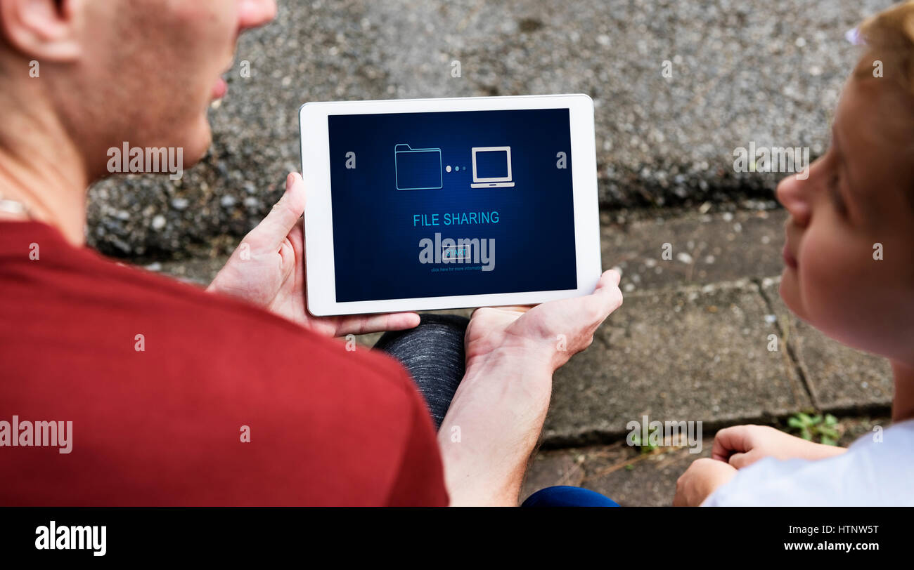 File-Sharing-Daten-Medien-Internet-Technologie-Konzept Stockfoto