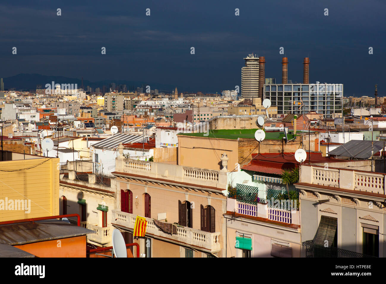 Blick über die Dächer Poble Sec, Barcelona, Katalonien, Spanien Stockfoto