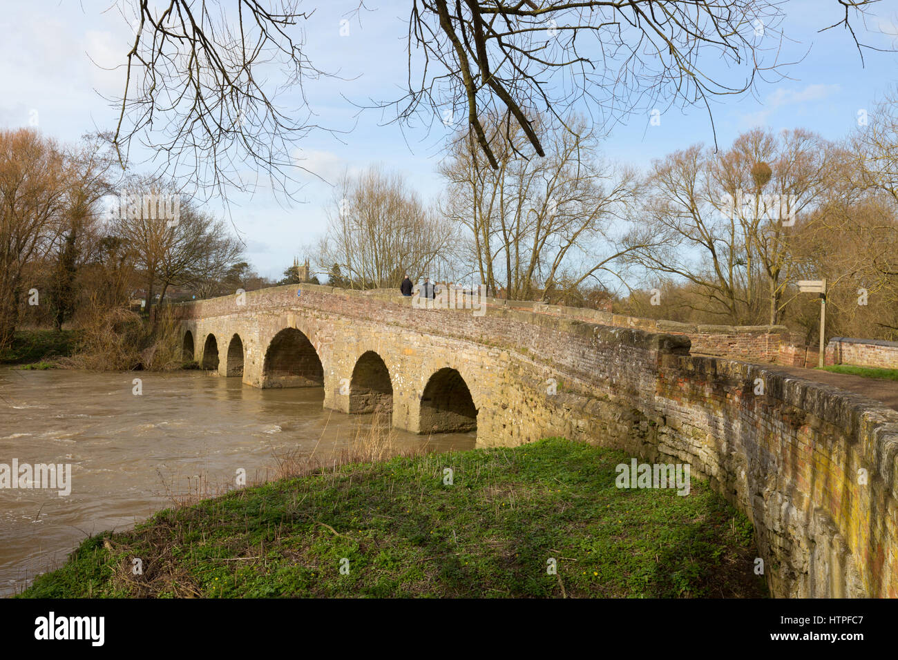 Bilovec alte Brücke, ein 17. Jahrhundert steinerne Brücke über den Fluss Avon bei Bilovec, Worcestershire, England UK Stockfoto