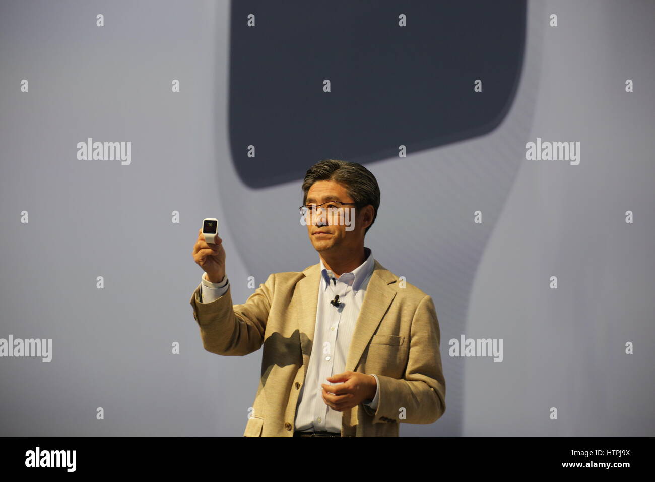 Berlin, Deutschland, 3. September 2014: Sony Präsident Kazuo Hirai präsentiert neue elektronische Geräte auf der IFA - Consumer Electronics Unlimited. Stockfoto