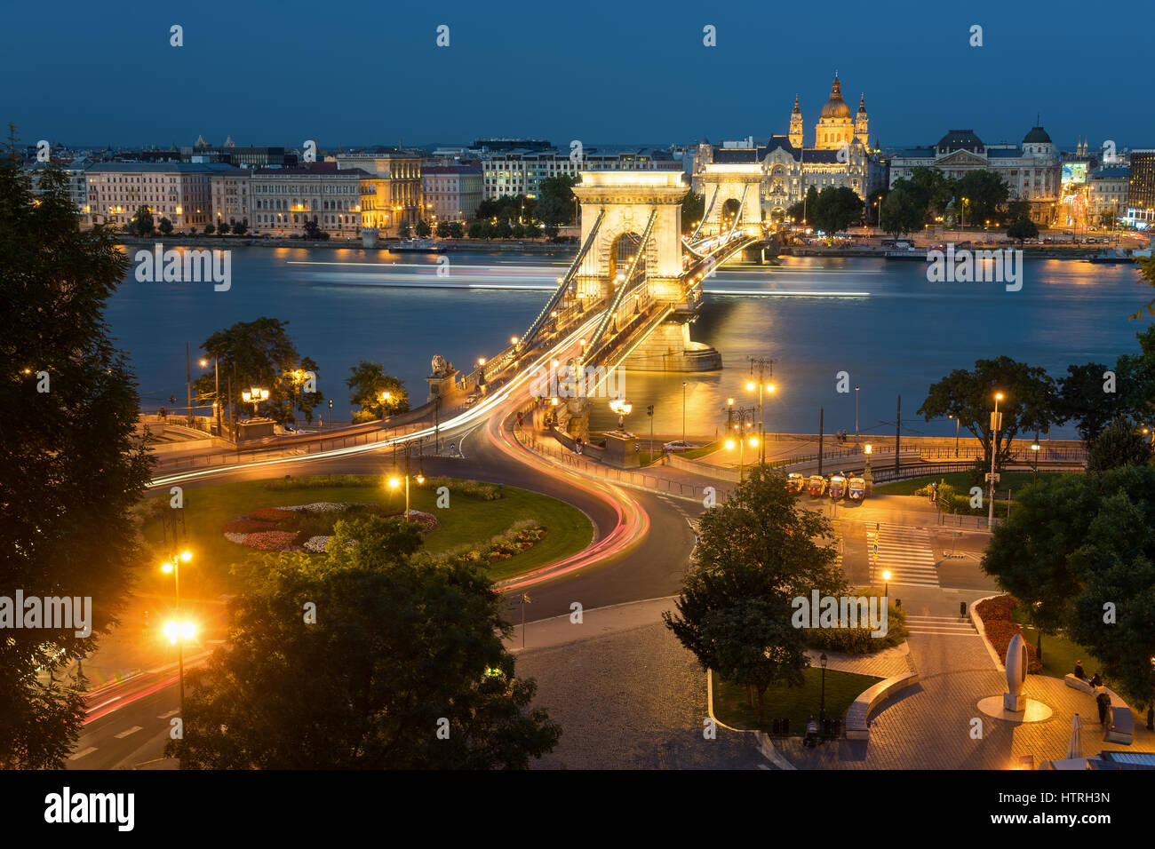 Kettenbrücke In Budapest Ungarn Stockfoto