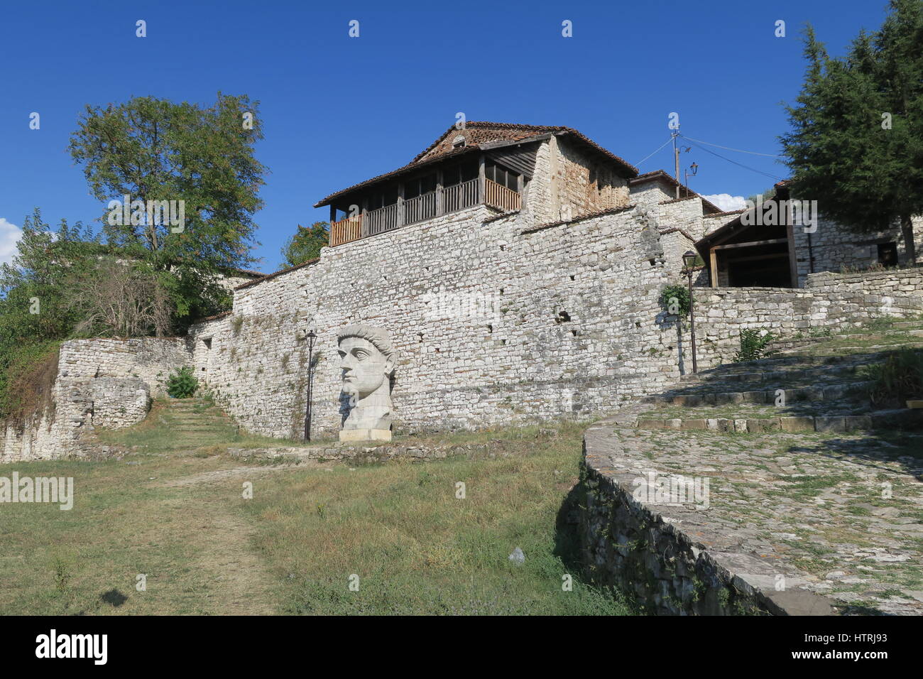 Berat Burg Festung mit Blick auf die Stadt Berat. riesen Kopf der Großen, 272-337 ad Konstantin, Römischer Kaiser Stockfoto