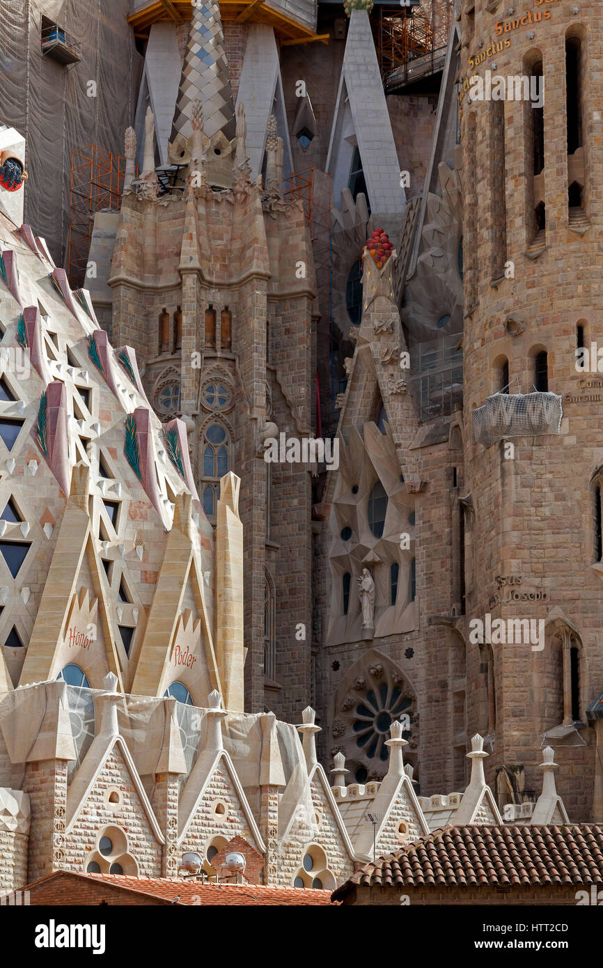 Exterieur des Art Nouveau Stil erbaute Kathedrale Sagrada Familia in Barcelona, Kataloniens, Spanien. Stockfoto