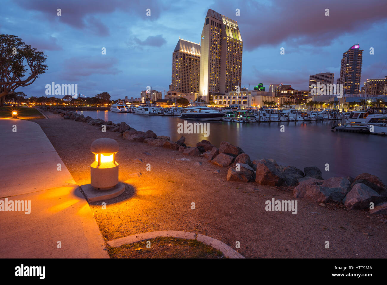 Embarcadero Marina Park in der Nacht. San Diego, Kalifornien. Stockfoto