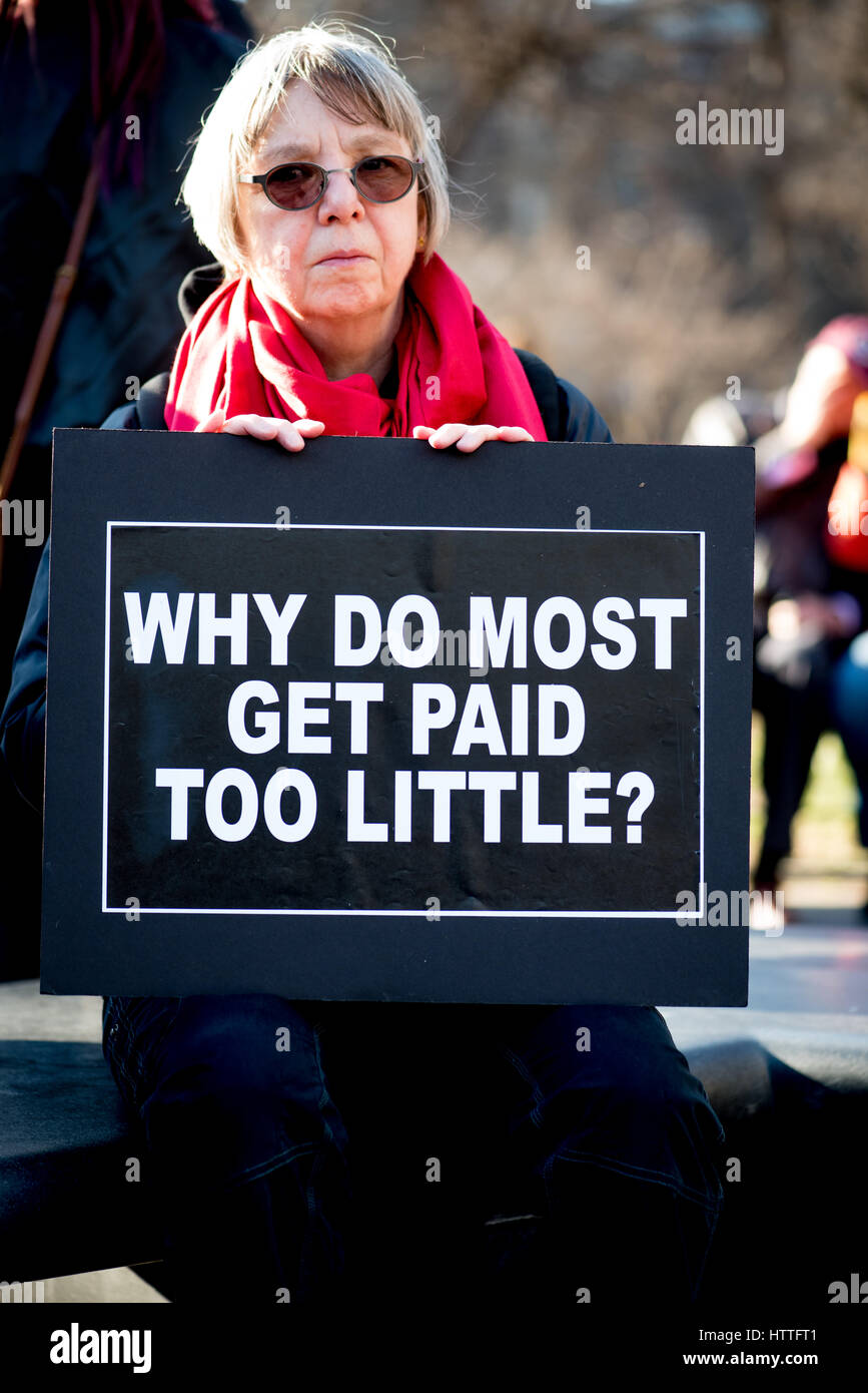 März und Rally in New York für "Tag ohne eine Frau" 8. März 2017 Stockfoto