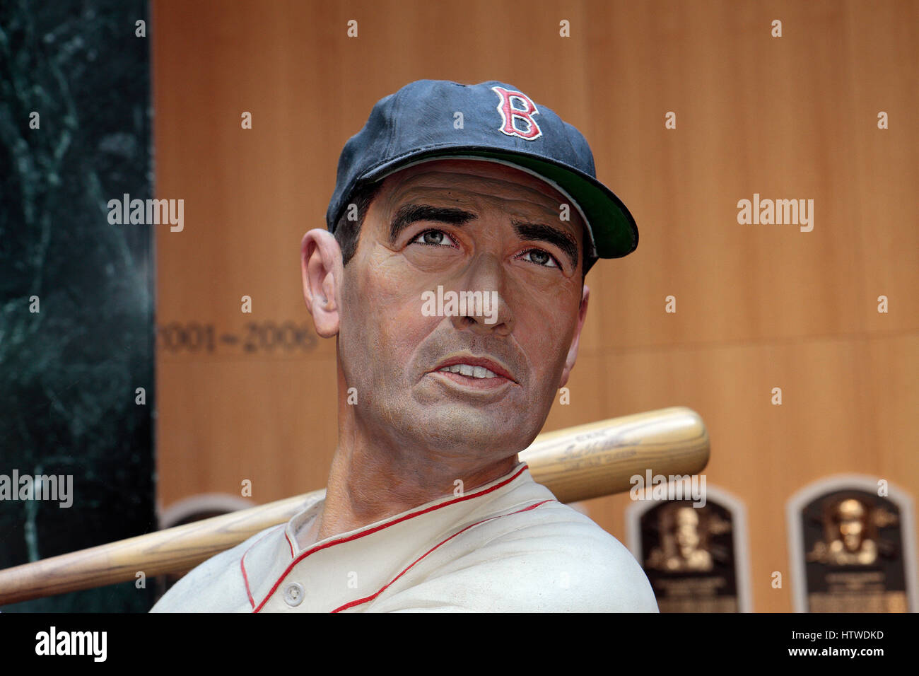 Skulptur von Ted Williams in der Baseball Hall of Fame, Cooperstown, New York, United States. Stockfoto