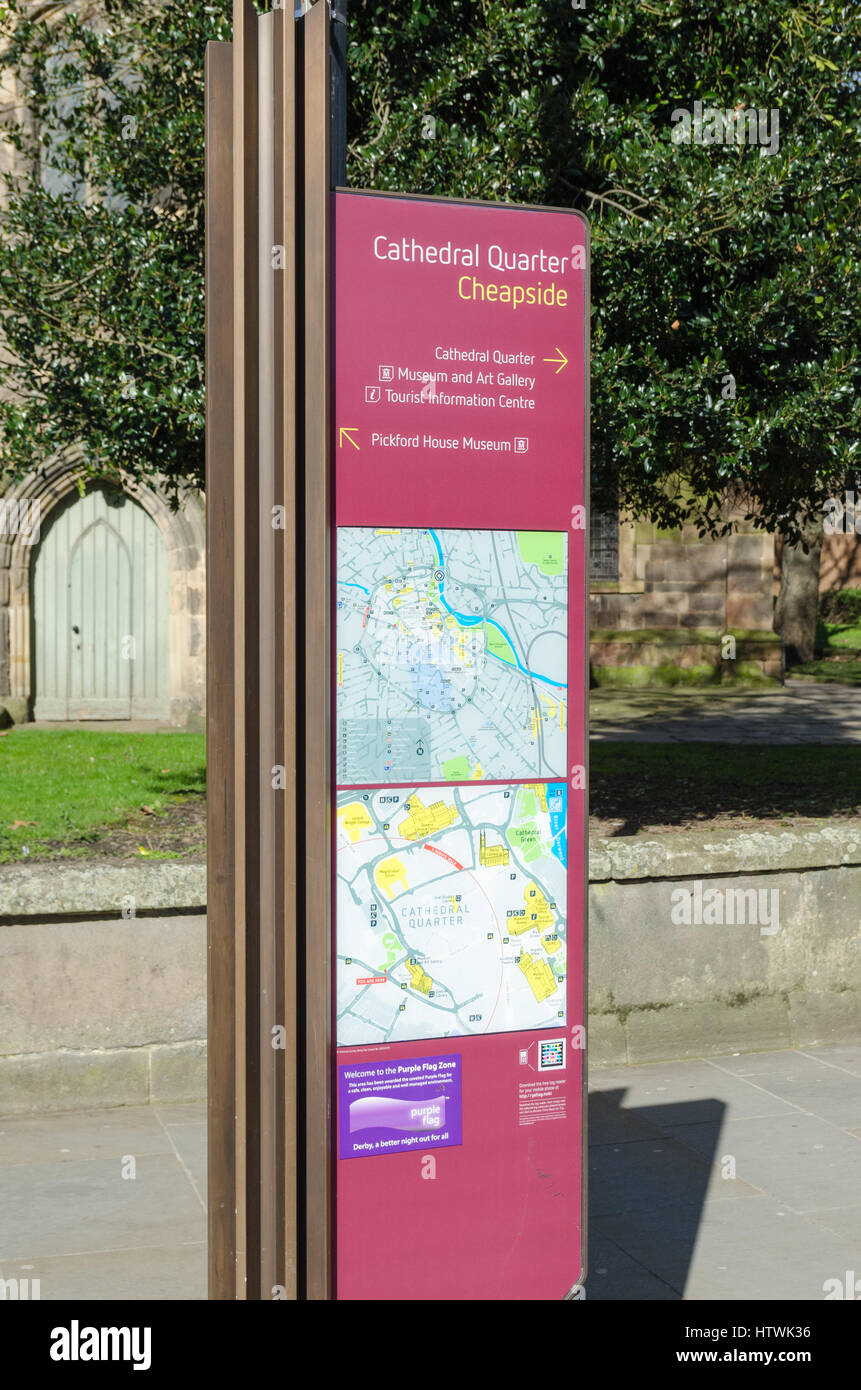 Informationen anmelden Cheapside für die Besucher der Cathedral Quarter in Derby Stockfoto