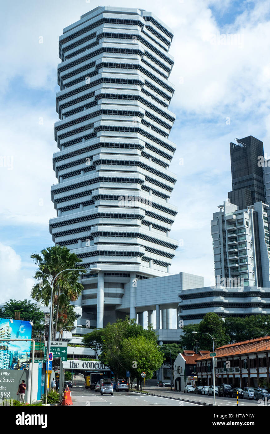 Die Bahnhofshalle, ein Hochhaus, gewerbliche und private Gebäude in Singapur. Stockfoto