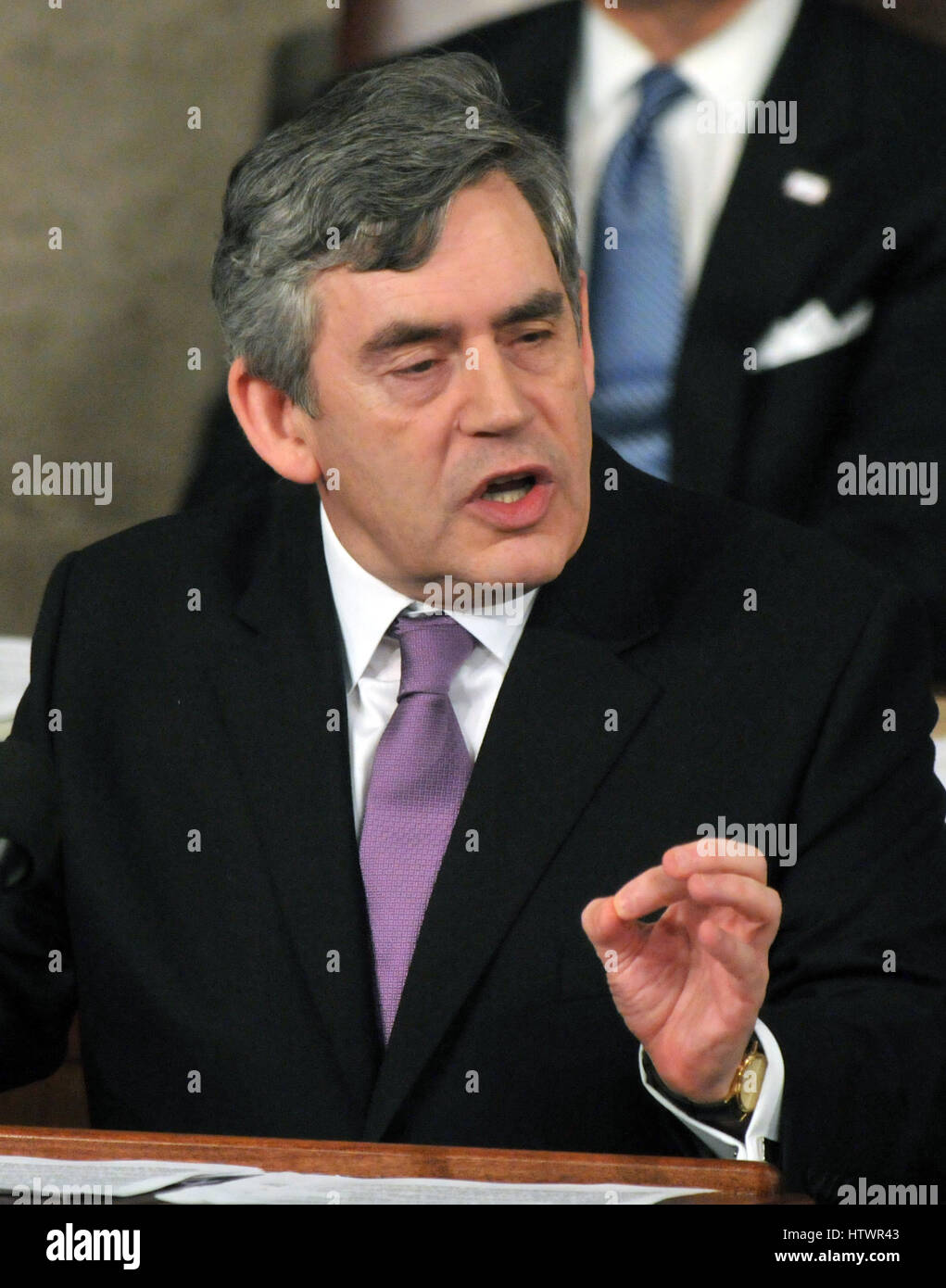 Washington, DC - 4. März 2009--The Recht Honorable Gordon Brown, M.P., Premierminister des Vereinigten Königreichs, befasst sich mit einer gemeinsamen Sitzung des Kongresses der Vereinigten Staaten in den US Kapitol in Washington, D.C auf Mittwoch, 4. März 2009 Stockfoto