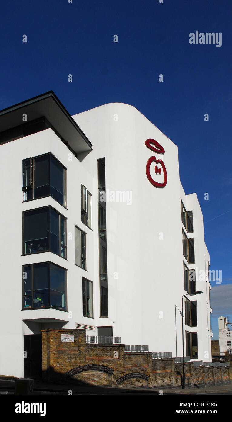 Innocent Drinks, 342 Ladbroke Grove, London W10 5BU Stockfoto