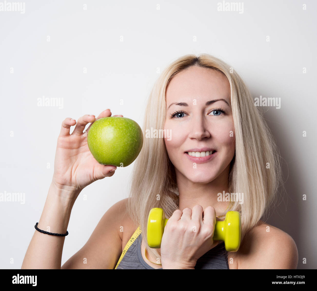 süßes Mädchen in der fitness Stockfoto