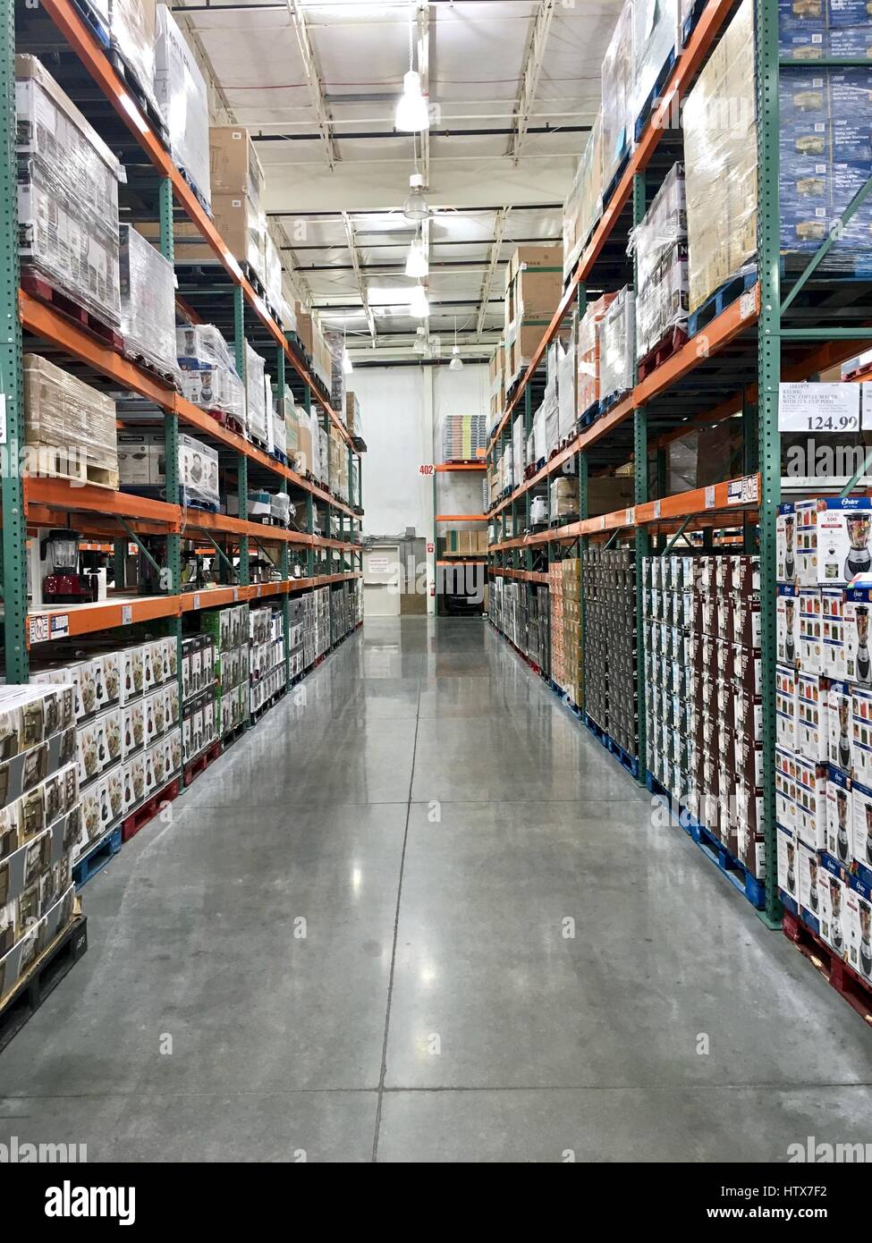 Costco Wholesale Lager Interieur Stockfoto