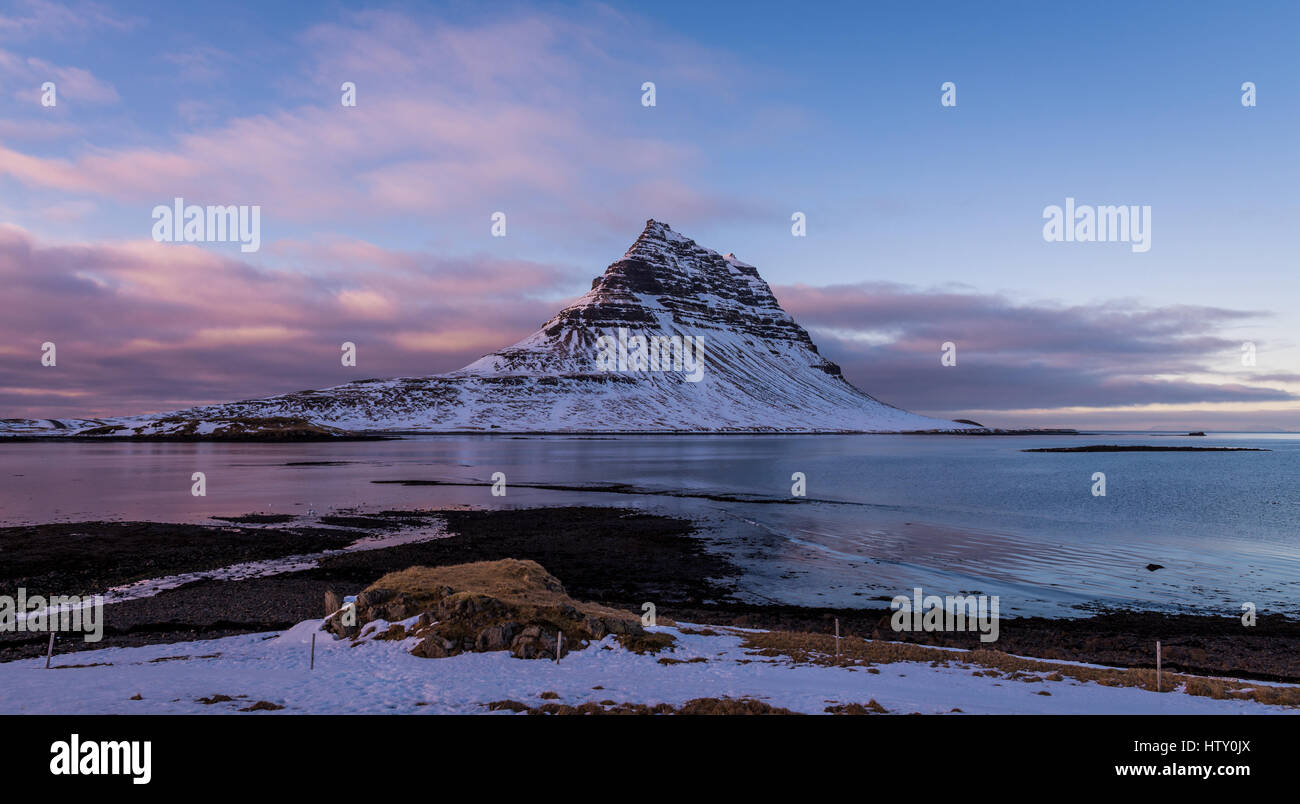 Kirkjufell Berg auf Snaefellsnes Halbinsel Stockfoto