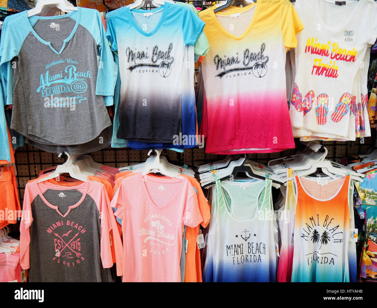 Souvenir T-shirts in South Miami Beach. Stockfoto