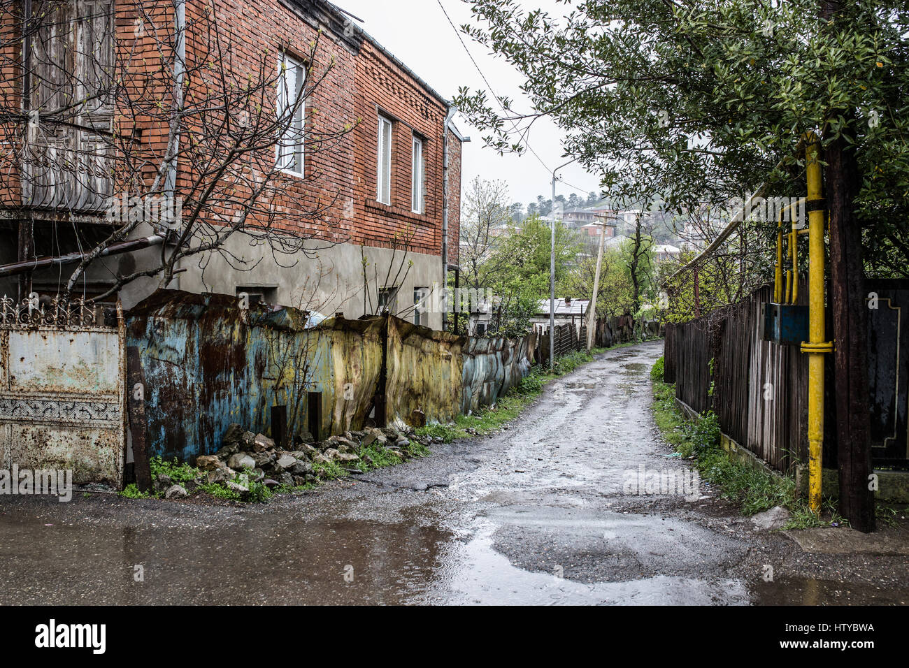 Straßen von Tiflis, der Hauptstadt des unabhängigen kaukasischen Landes - der ehemaligen Sowjetunion Georgien. Stockfoto