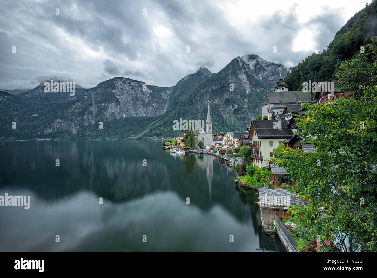 Hallstatt Dorf und See, Obertraun, Gmunden, Österreich Stockfoto