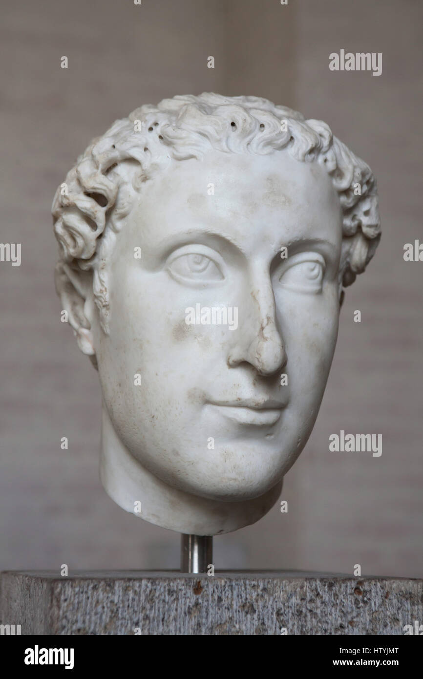 Den Kopf von einer Statue des römischen Jüngling aus ca. 400 n. Chr. auf dem Display in der Glyptothek in München, Bayern, Deutschland. Stockfoto