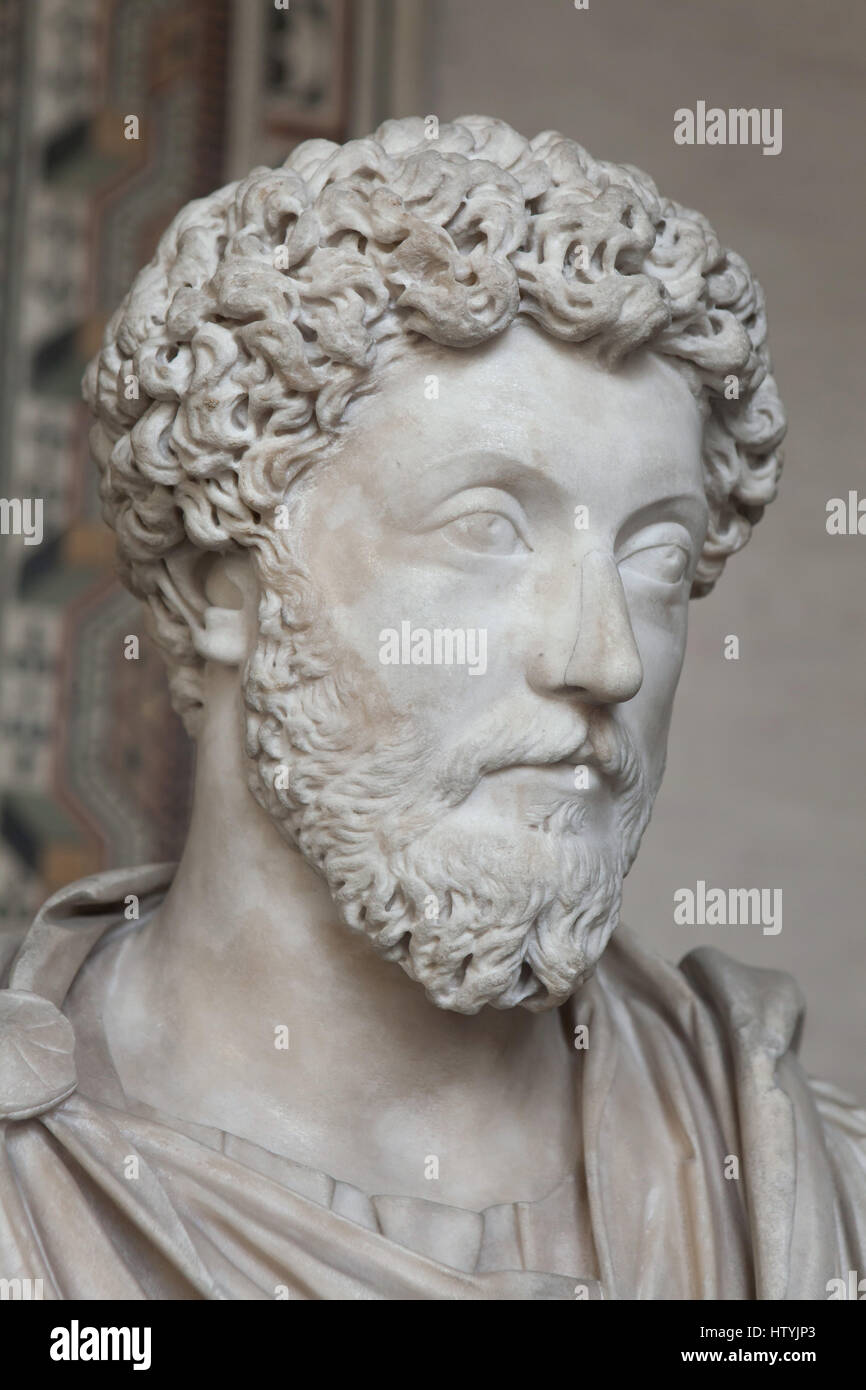 Marmorbüste des Roman Emperor Marcus Aurelius (Regierungszeit 161-180 n. Chr.) auf dem Display in der Glyptothek in München, Bayern, Deutschland. Stockfoto