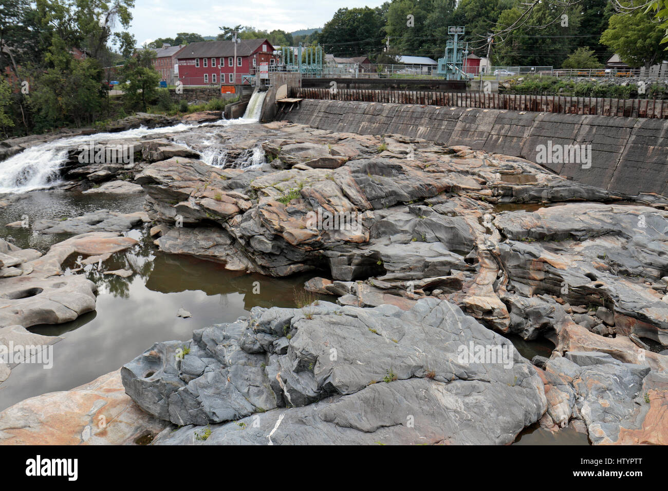 Gletschertöpfe (eine Funktion der Eiszeit) auf der Deerfield River, Shelburne Falls, Massachusetts. USA. Stockfoto