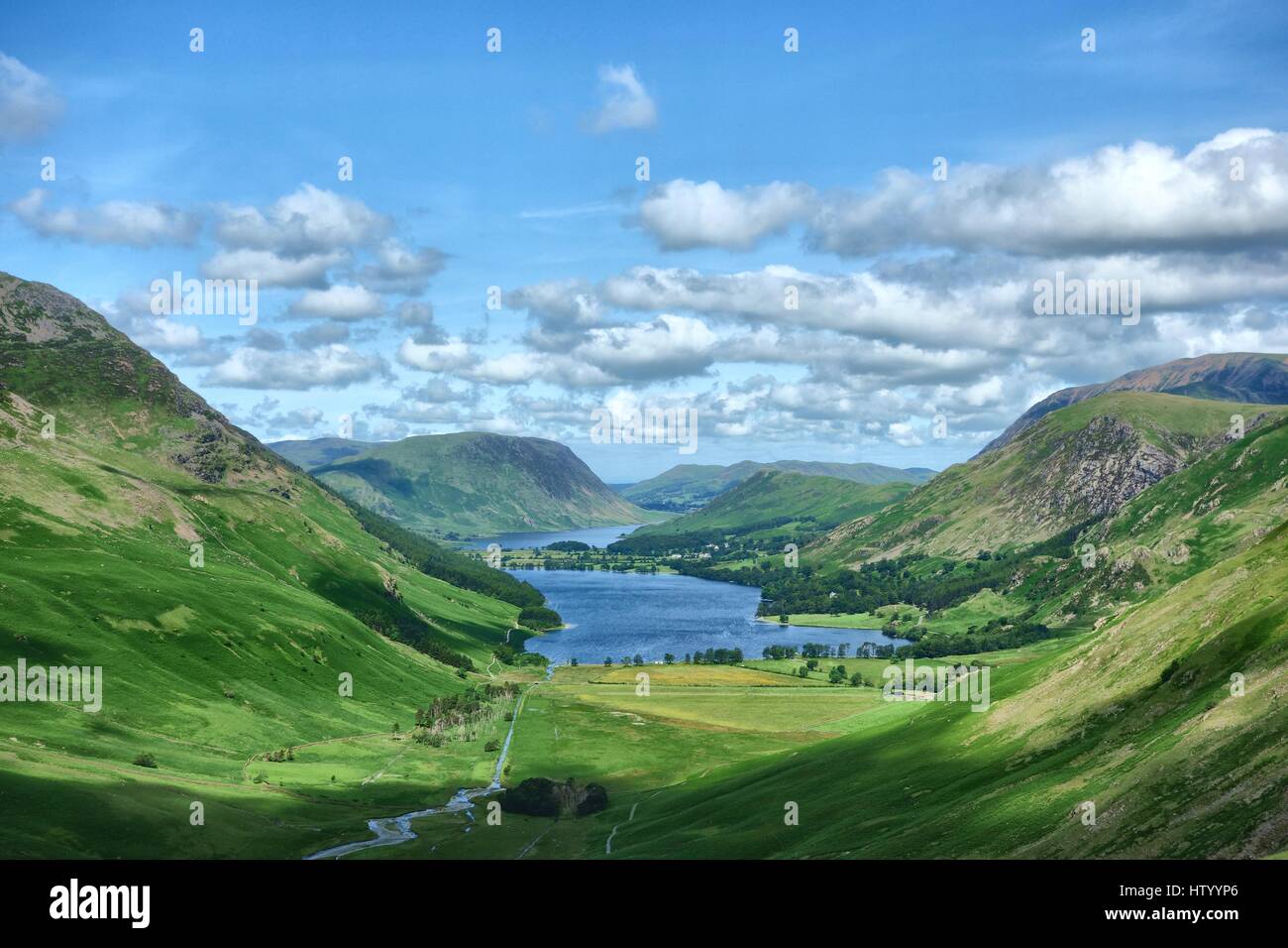 Buttermere aus Fleetwith Zander. Stockfoto