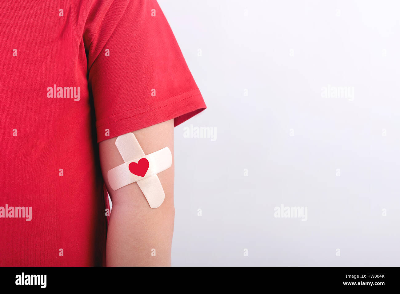 Arm Am Beutel Krank Am Herzen Wound blood arm child -Fotos und -Bildmaterial in hoher Auflösung – Alamy
