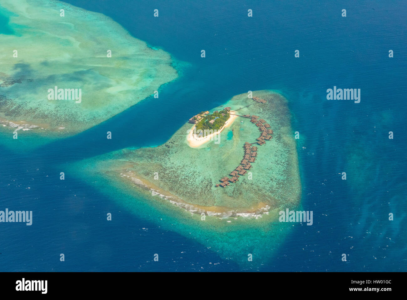 Malediven, Flug über die Atolle und Inseln im Indischen Ozean. Stockfoto