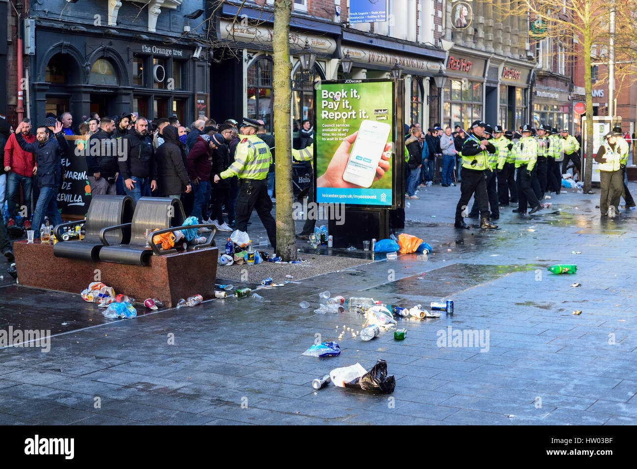 Champions League FC Sevilla in Leicester City Centre, Großbritannien. Stockfoto
