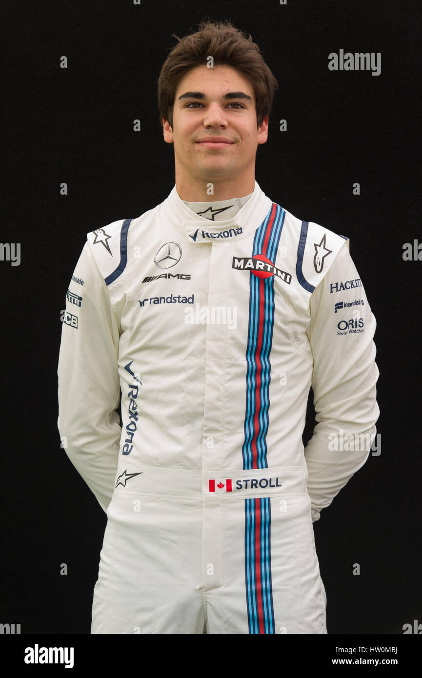 Melbourne, Australien. 23. März 2016. Williams Martini Racing Formel1 Rennfahrer Lance Stroll der Kanada stellt für das Porträt-Sitzung vor der australischen Formel Eins Grand Prix in Melbourne, Australien, 23. März 2016. Die Australian Formula One Grand Prix stattfinden am 26. März in Melbourne. Bildnachweis: Bai Xue/Xinhua/Alamy Live-Nachrichten Stockfoto