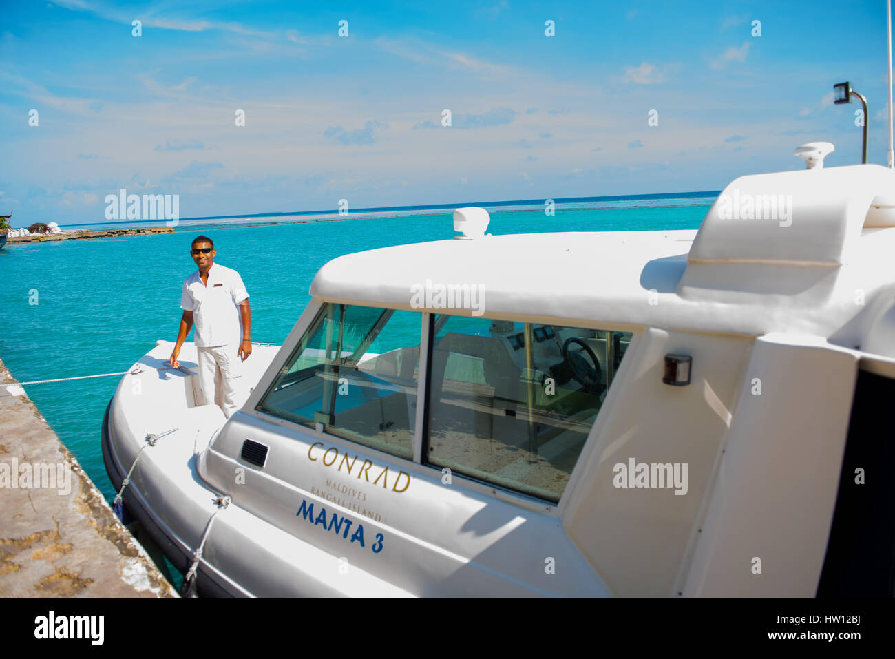 Malediven, Insel Fenfushi, Conrad Hilton Boot. Stockfoto