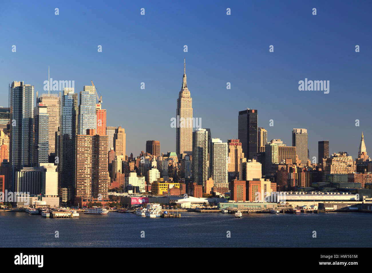 USA, New York, New York City, Manhattan Skyline aus New Jersey Stockfoto