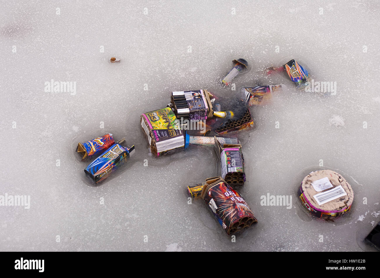 New Year Eve Wrack im Eis, Silvesterkracher Im Eis Stockfoto