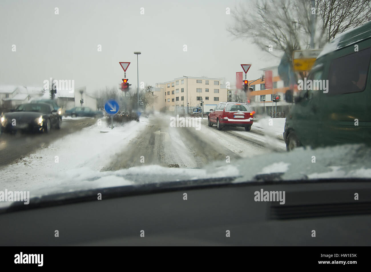 Verkehrssituation im Winter, Verkehrsverhältnisse Im Winter Stockfoto