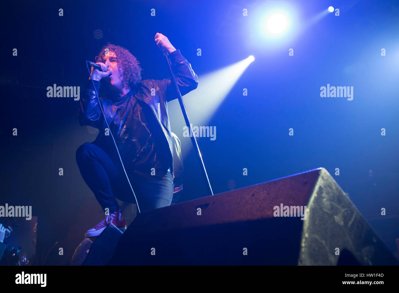 London, UK. 15. März 2017. Die Pigeon Detectives Höchstleistungen live Electric Ballroom in Camden Town. Die Pigeon Detectives sind eine englische Indie-Rock-Band aus Leeds gemacht von Matt Bowman (Gesang), Oliver Main (Gitarre), Ryan Wilson (Gitarre), Dave Best (Bassgitarre) und Jimmi Naylor (Schlagzeug). Bildnachweis: Alberto Pezzali/Pacific Press/Alamy Live-Nachrichten Stockfoto