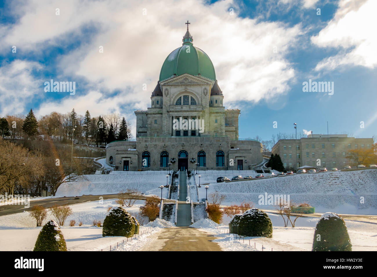 St.-Josephs-Oratorium mit Schnee - Montreal, Quebec, Kanada Stockfoto