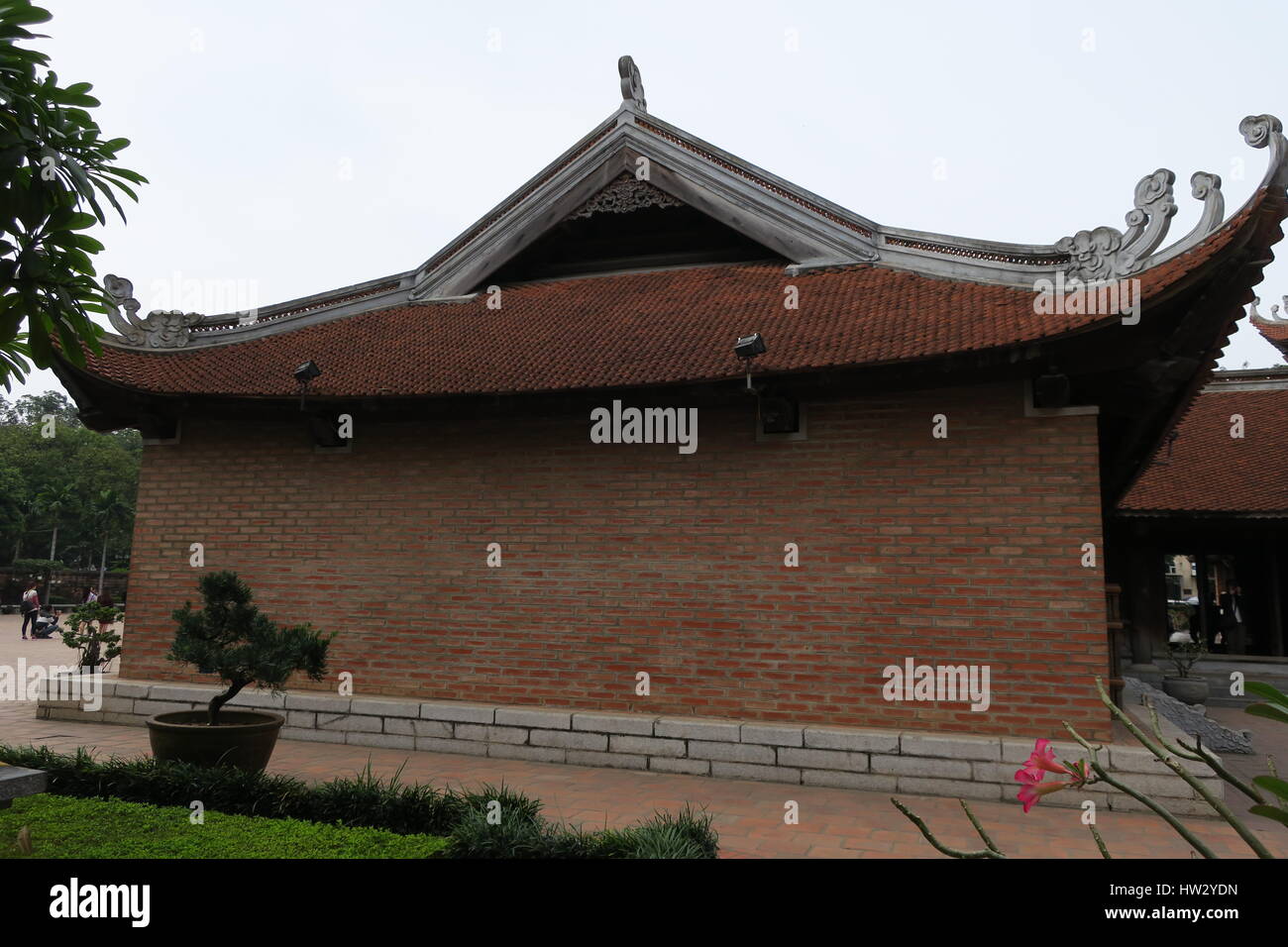 Tempel der Literatur ist Konfuzius Tempel in Hanoi, Northern Vietnam. Einer von Fünf Höfe. Stockfoto