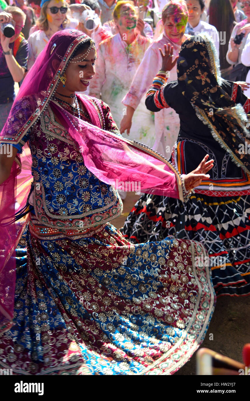 Rajasthan traditionelle Tänzer in Holi-Event in Jaipur. Stockfoto