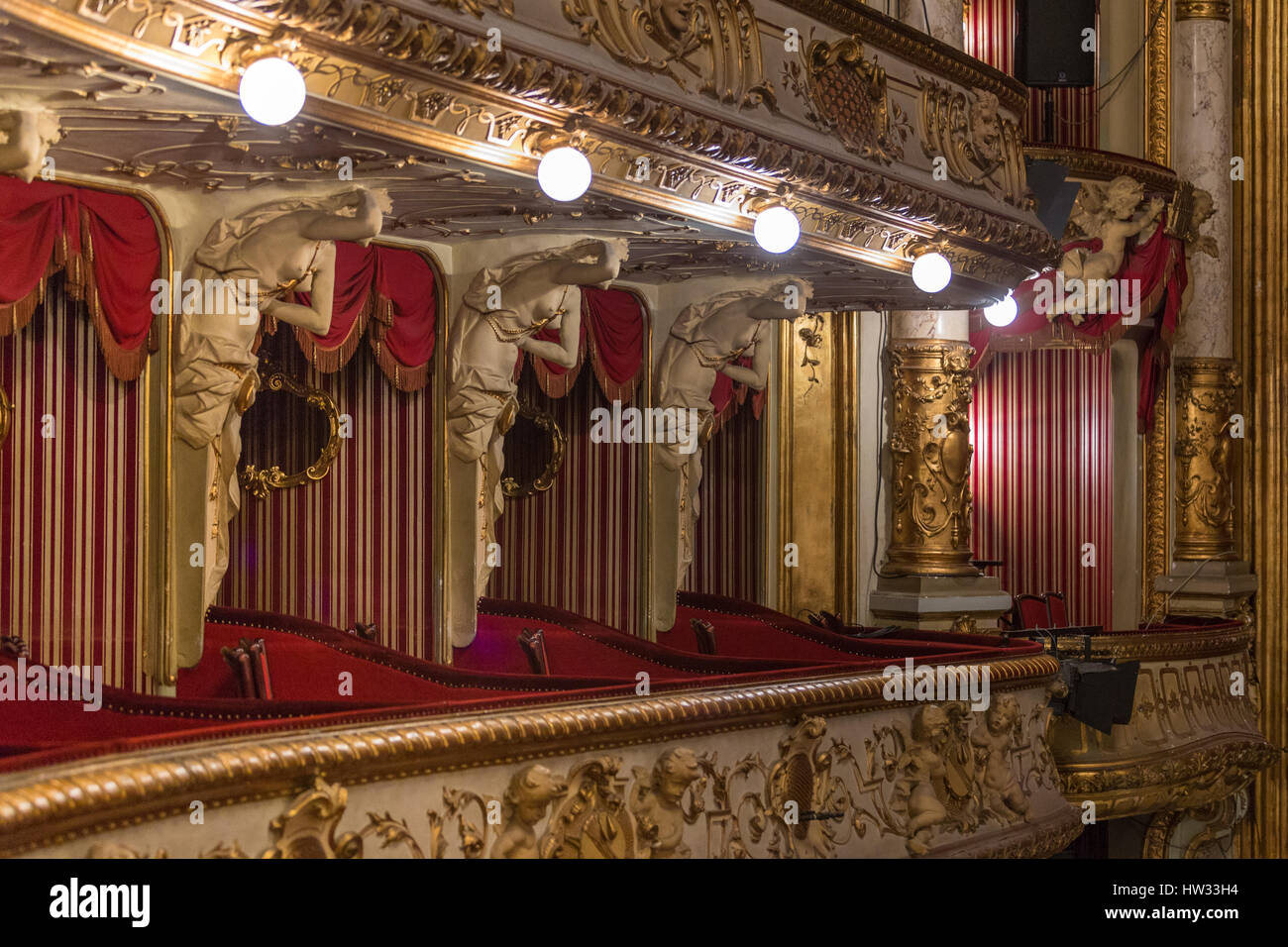 Design und Dekoration von Theater Loggia am Zagreber kroatischen nationalen Haltegurt Stockfoto