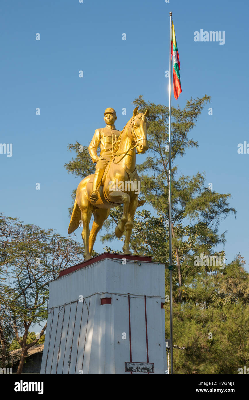 Statue von General Aung San, Magway, Myanmar Stockfoto