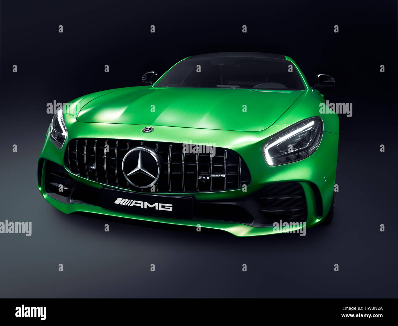 Vorderansicht Von Mercedes Coupe Stockfotos Und Bilder Kaufen Alamy