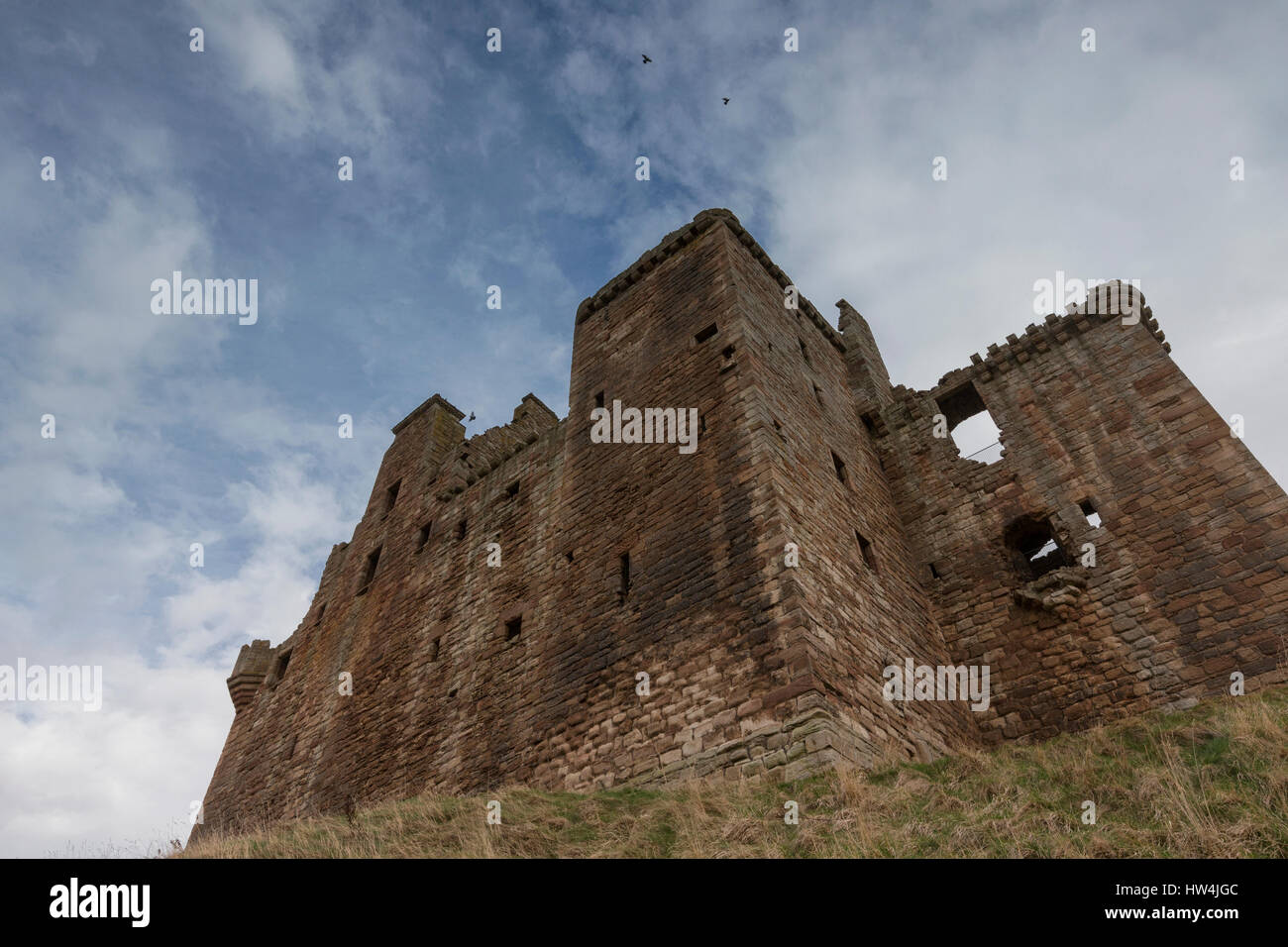 Crichton Burg, in der Nähe von Pathhead, Midlothian. Der älteste Teil des Schlosses stammt aus dem 15. Jahrhundert und wurde später von der Familie Crichton entwickelt. Stockfoto