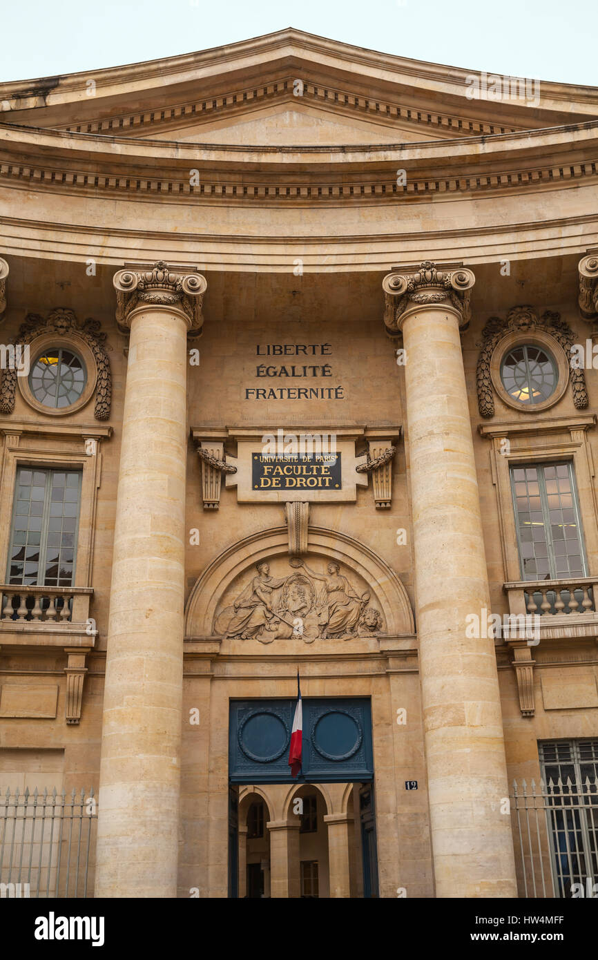 PARIS, Frankreich, 10. Juli 2014: Die Universität von Paris, Sorbonne, berühmten Universität in Paris, gegründet von Robert de Sorbon (1257) - eines der f Stockfoto