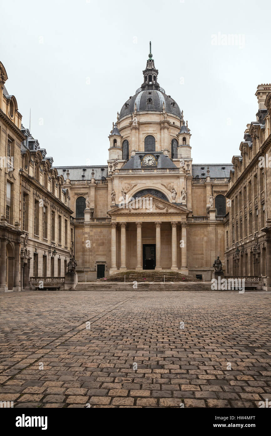 PARIS, Frankreich - Juli 10, 2014:Sorbonne Universität. Die Universität von Paris (Université de Paris), berühmte Universität in Paris, gegründet von Robert de S Stockfoto