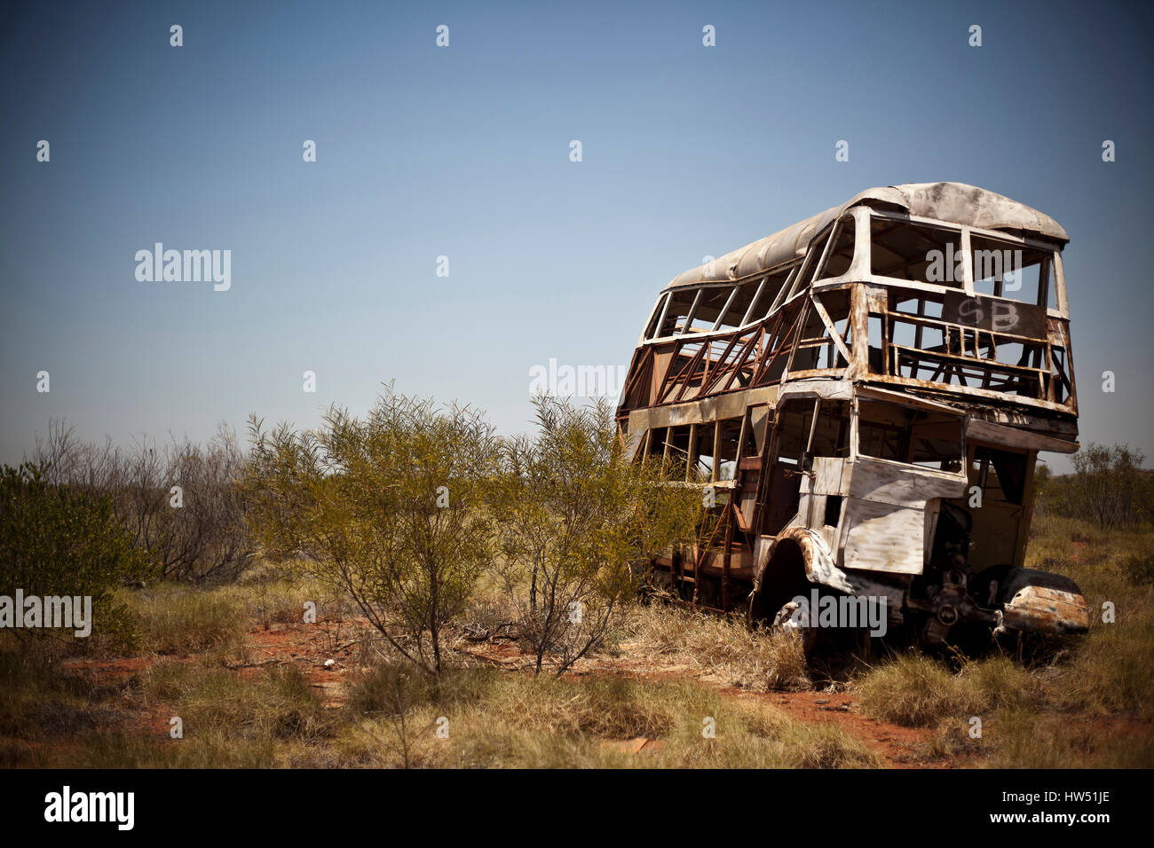 Einem alten gebrochenen Bus auf der North West Coastal Highway, Australien. Stockfoto