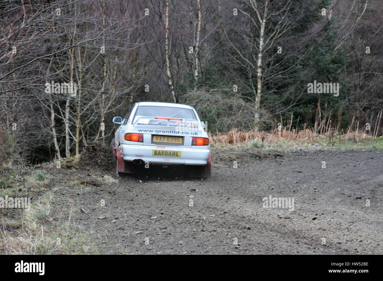 Rallye-Autos auf Wertungsprüfung der Rallye Stockfoto