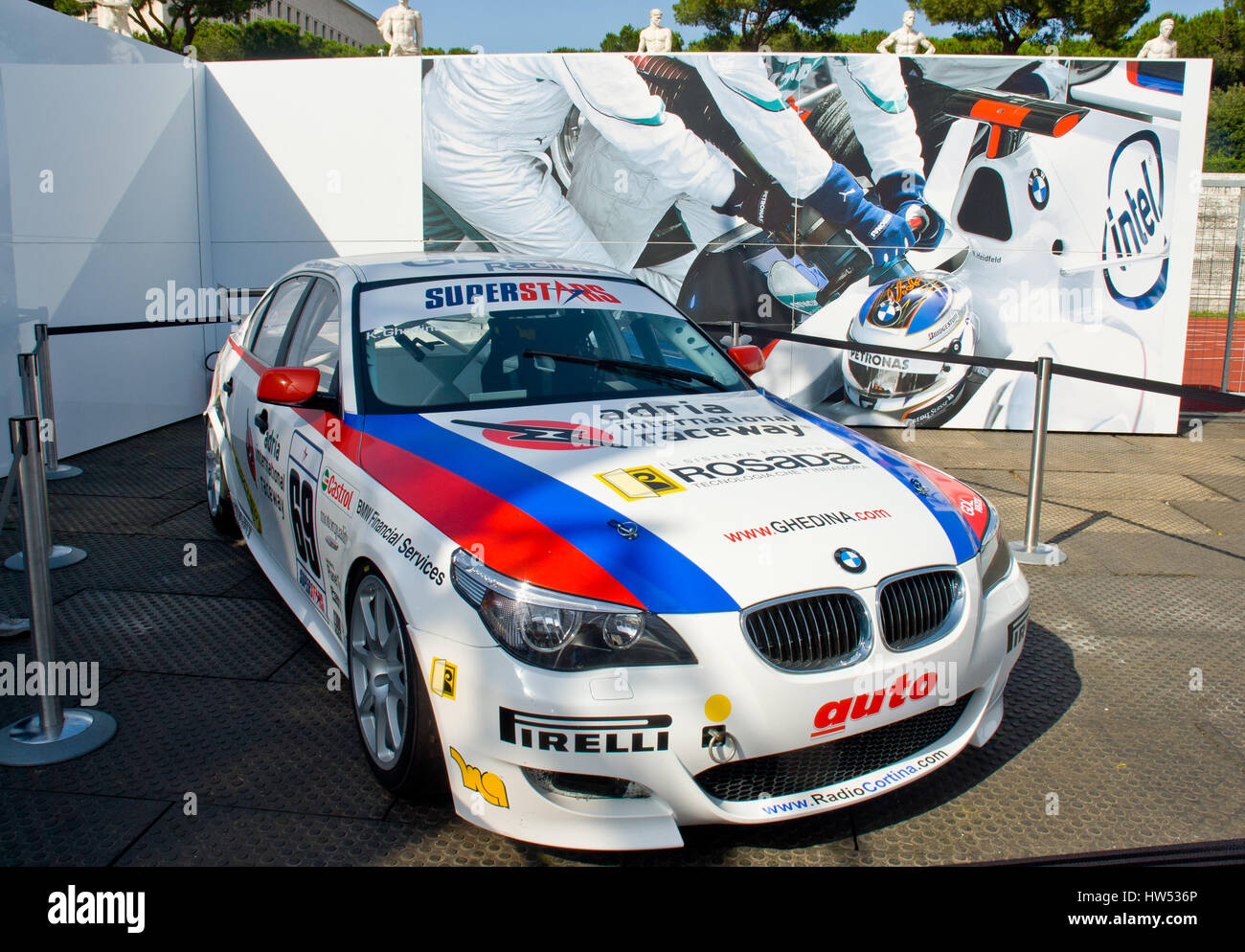 ROM, ITALIEN - 23. JUNI 2007. BMW 550i racing für Kristian Ghedina Treiber Sauber Bmw Rom Festival ausgesetzt Stockfoto