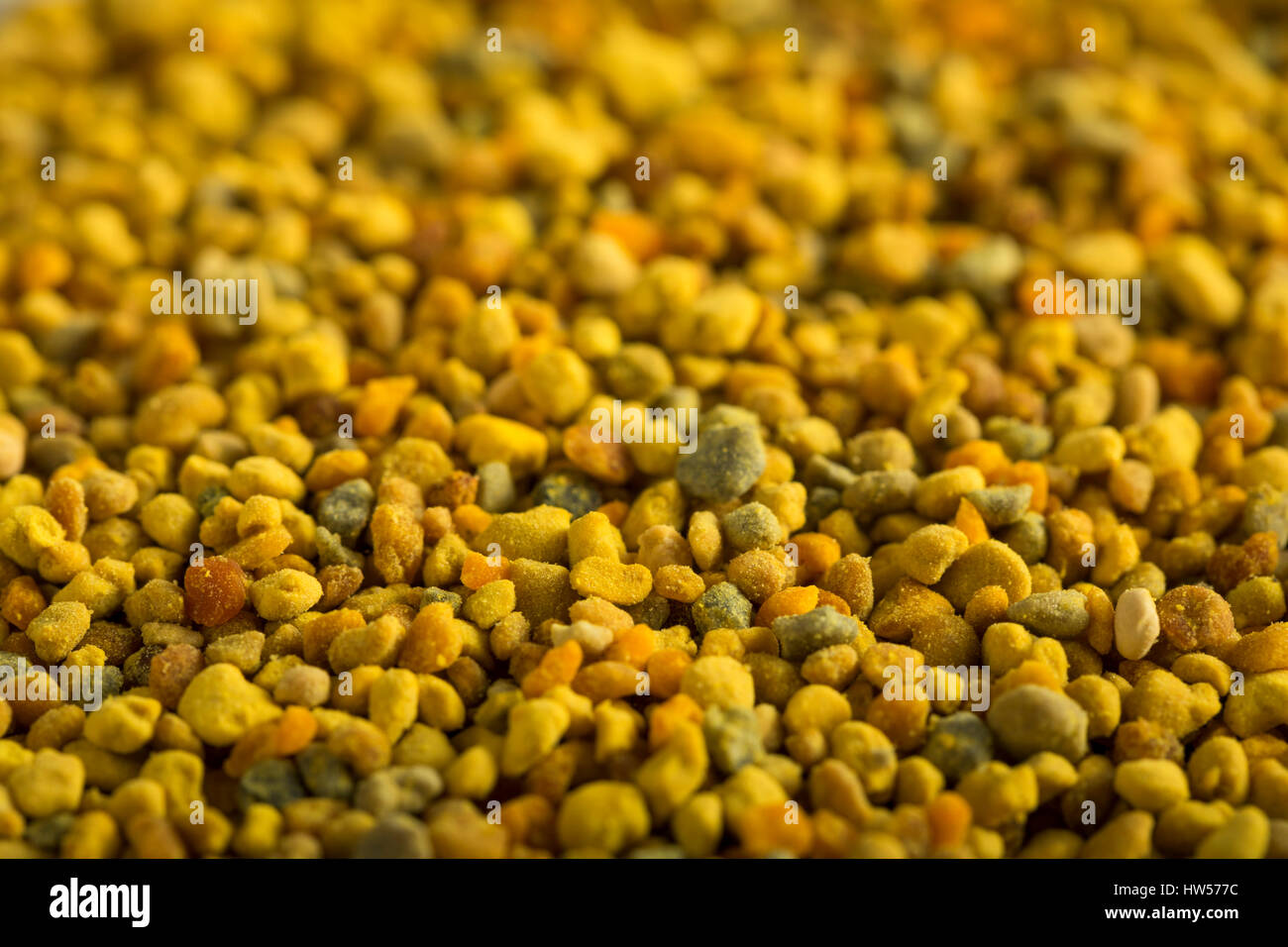 Rohe organische gelbe Biene Blütenstaub für eine gute Gesundheit Stockfoto