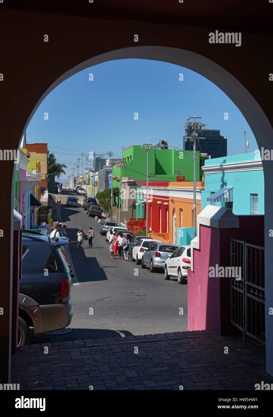 Typische Straßenszene von bunten Häusern in Bo-Kaap Manlay Viertel Cape Town South Africa Stockfoto