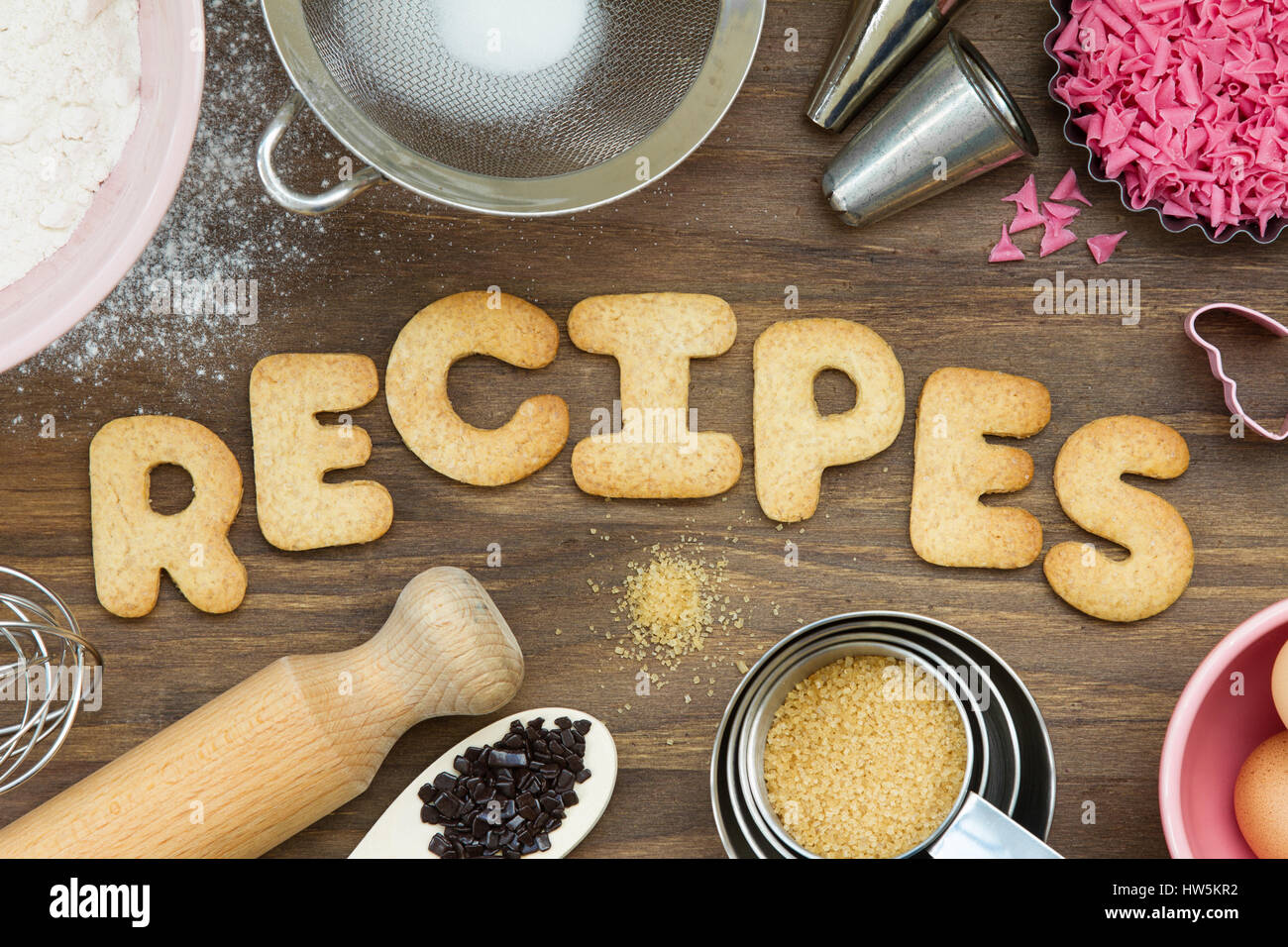 Cookies bilden das Wort Rezepte Stockfoto