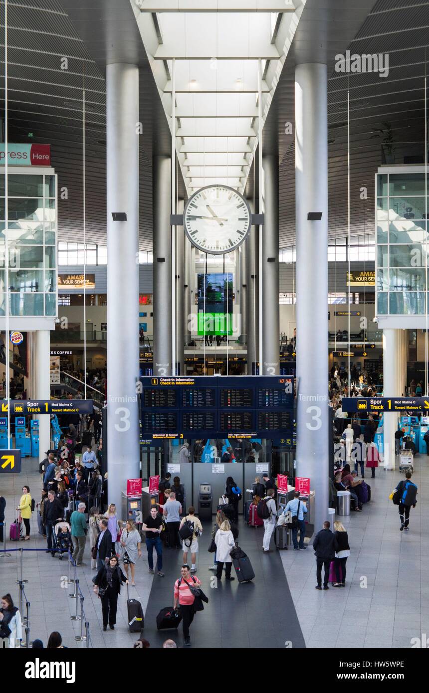 Dänemark, Zealand, Kopenhagen, Kopenhagen Intertnational Flughafen, Innere des Terminal 3 Stockfoto